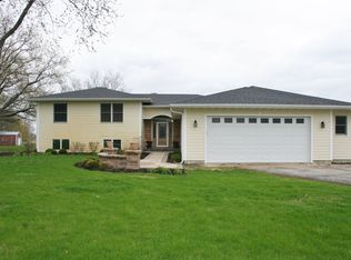 13N479 French Rd, Hampshire, IL 60140