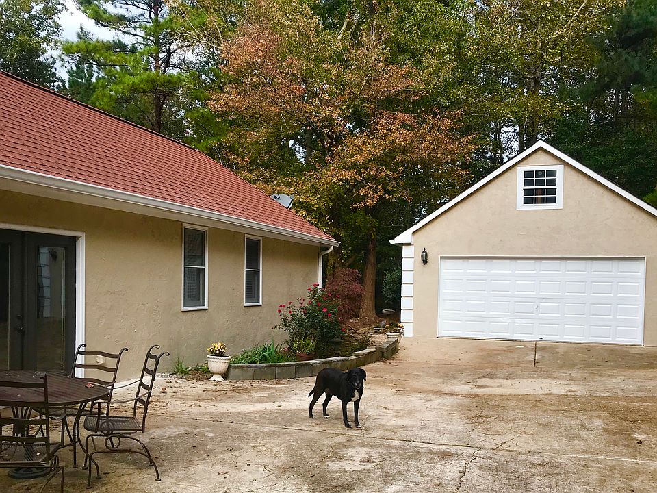 2nd image of 236 Strathmore Dr