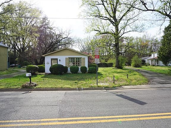 3rd image of 706 Henry St
