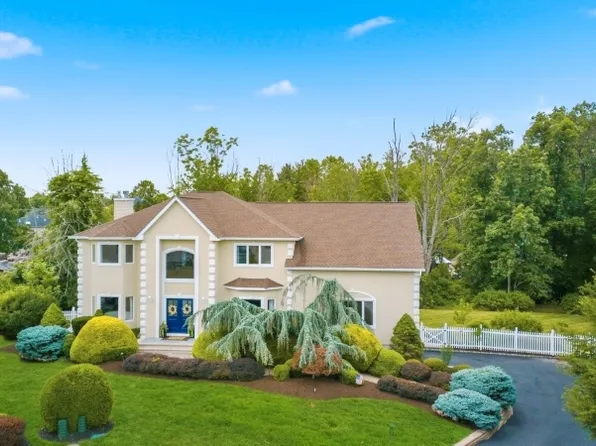 15 Nicki Ct, Parsippany-Troy Hills Twp., NJ 07054
