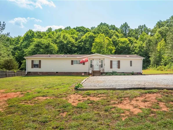 469 Helen Young Dr, Linwood, NC 27299