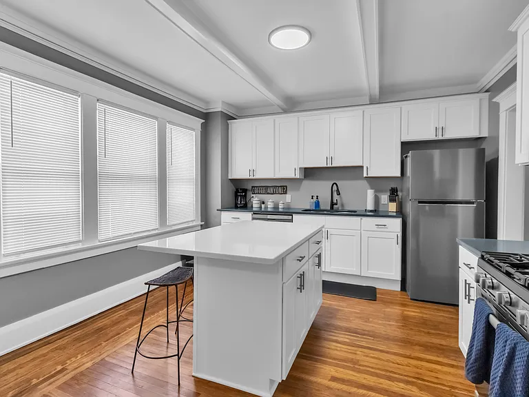 49 Virgil Ave — Photo 11
