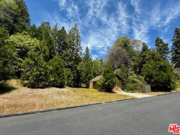 246 Cedar Ridge Dr, Lake Arrowhead, CA 92352