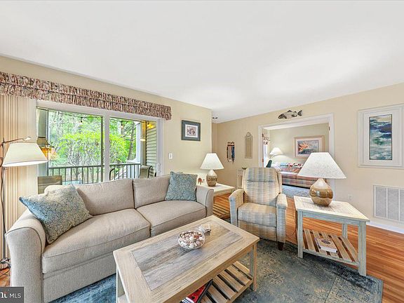 4th image of 39055 Lakeshore Ct #53066