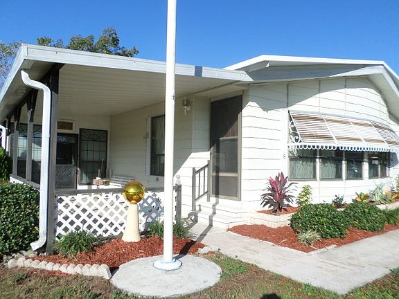 3rd image of 83 Sea Fern Dr