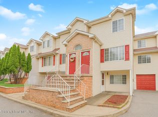 31 Arden Ave, Staten Island, NY 10312