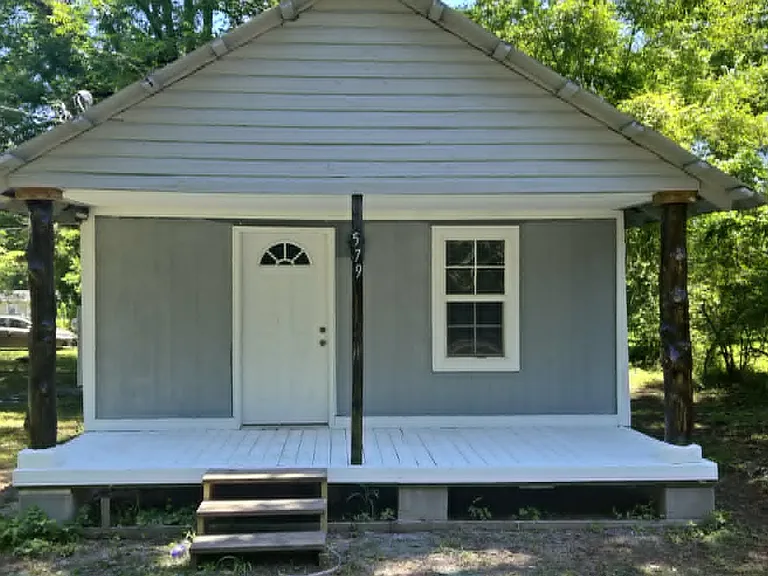 577 Main St — Photo 3
