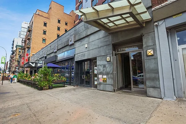 Sold by Corcoran | media 7