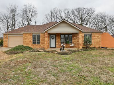1360 Johnson Road, Sparta, MO, 65753