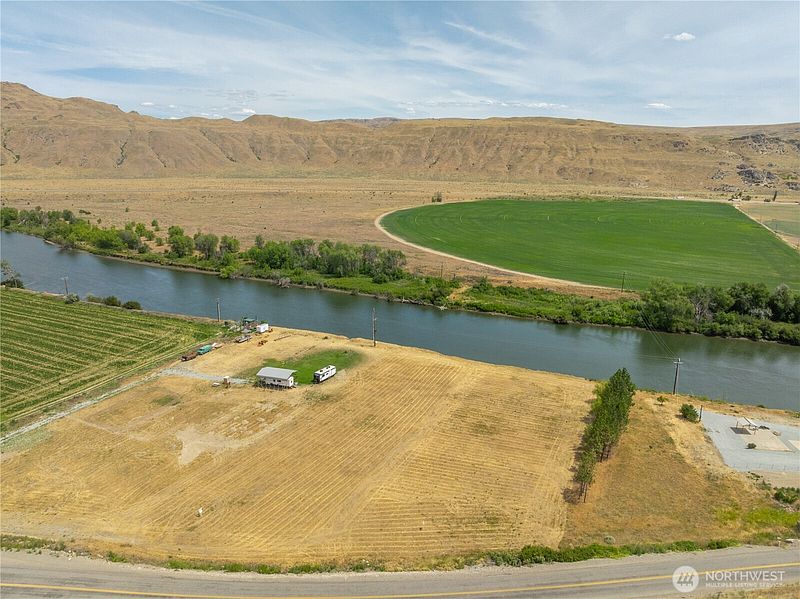 5th image of 626 Monse River Road
