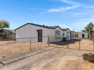 910 S Lawson Dr, Apache Junction, AZ 85120