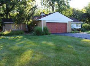 12 Robin Hood Rnch, Oak Brook, IL 60523