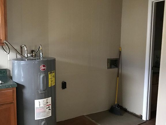 Washer & Dryer Hookup