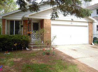 406 Abrams St, Green Bay, WI 54302