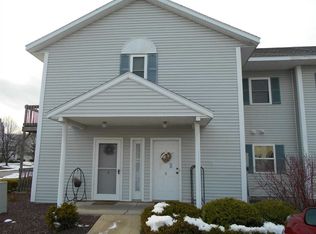 905 Cambridge Manor Dr, Glenville, NY 12302