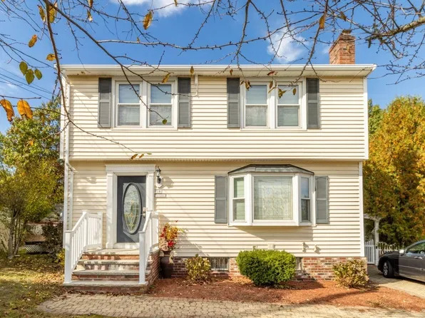 19 Eagle St, West Roxbury, MA 02132