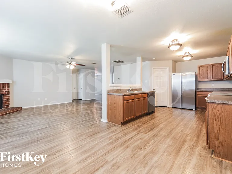 11036 Rankin Dr — Photo 6