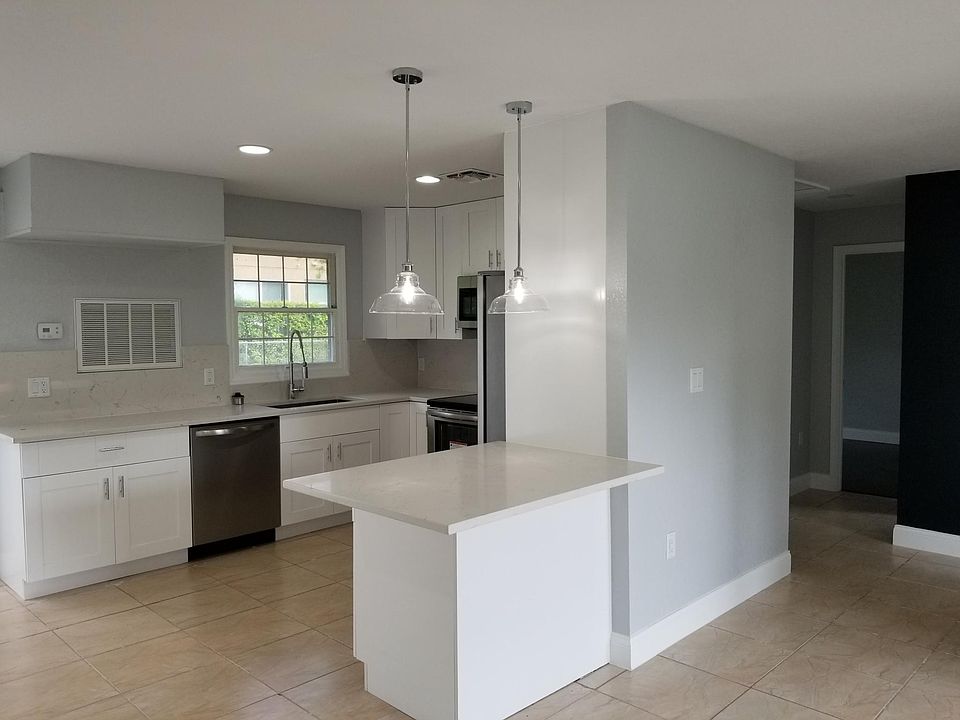 Beautifully rebuilt kitchen