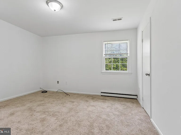 8755 Trinity Ln — Photo 18