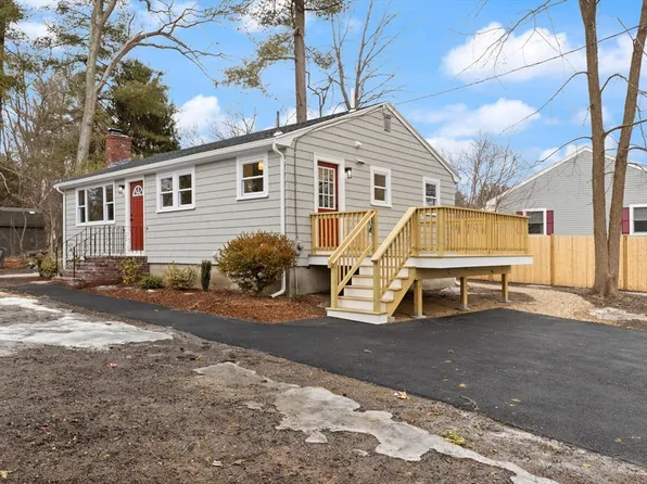 67 South St, Tewksbury, MA 01876