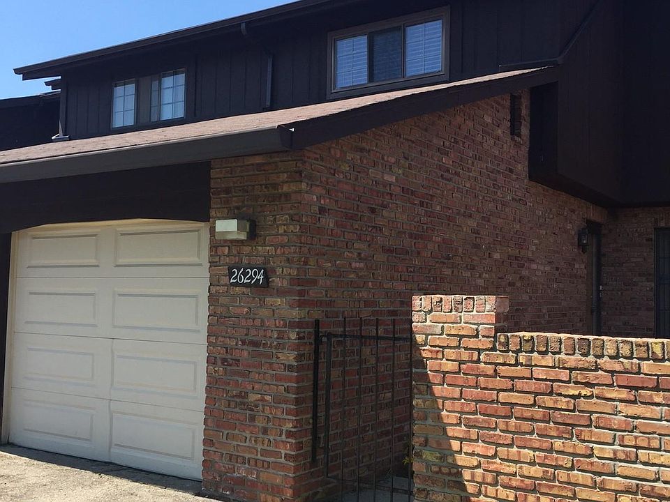 1st image of 26294 Summerdale Dr #1