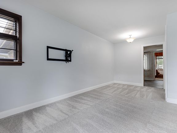 4th image of 1303 Roncevalles Ave