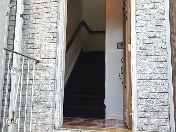 2nd image of 12419 135th Ave Floor 2