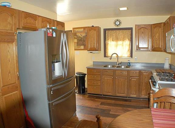 2nd image of 121 Hillcrest Dr