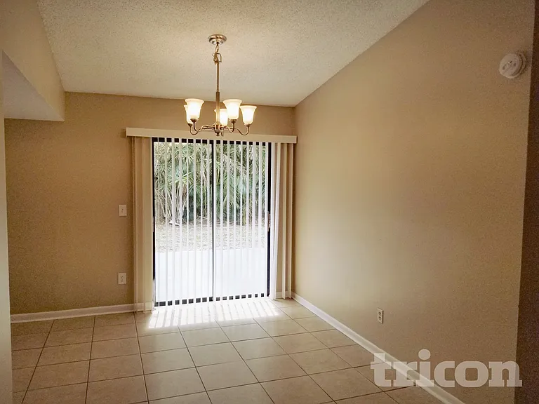 2821 Eagle Run Cir S — Photo 3
