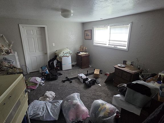 4th image of 1431 W Brown Ave