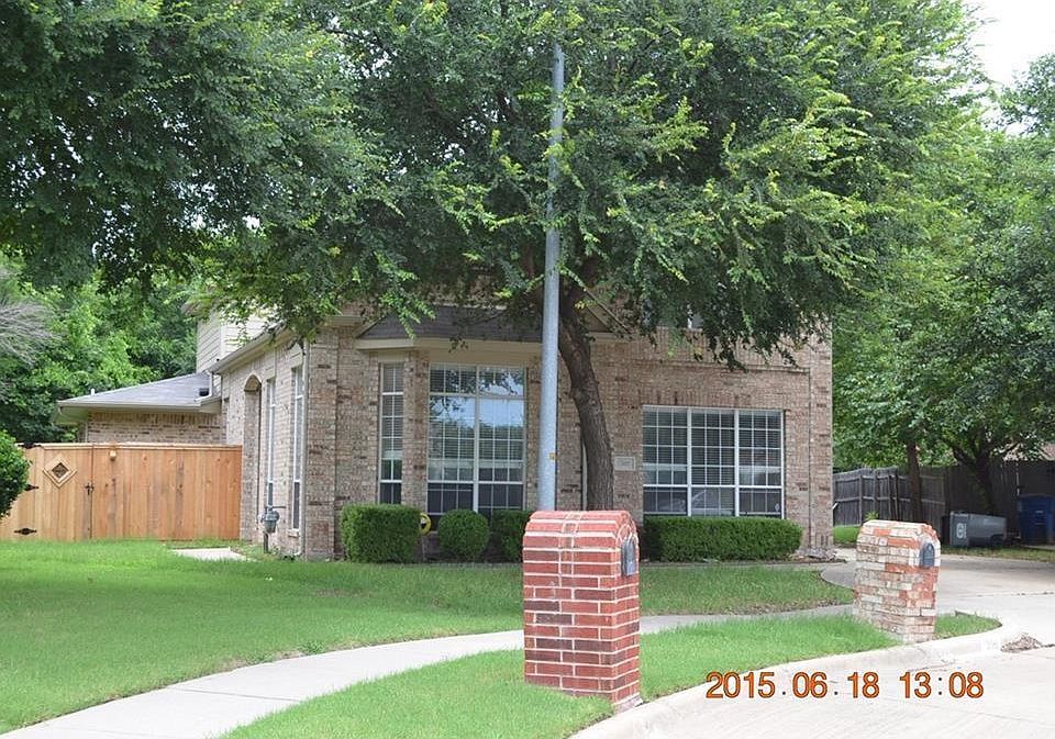 1st image of 300 Bardwell Dr