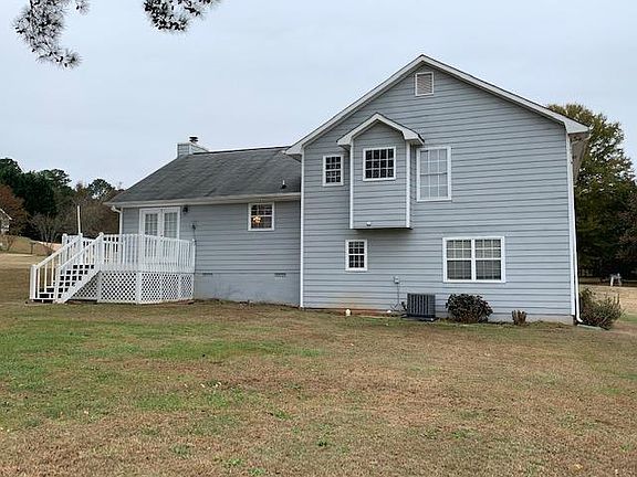 2nd image of 135 Woodcrest Way