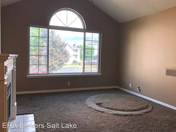 3rd image of 86 N Garden Park Unit 16