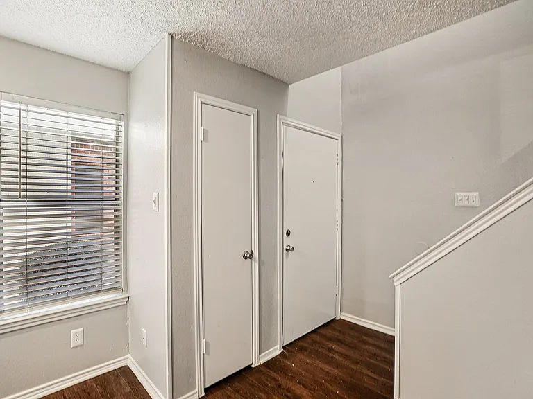 Studio/loft entry