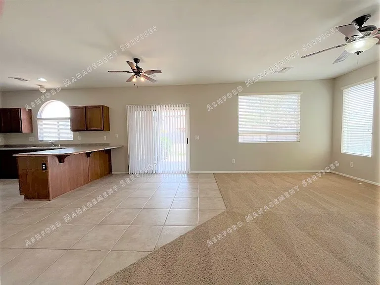 2417 S 90th Gln — Photo 10