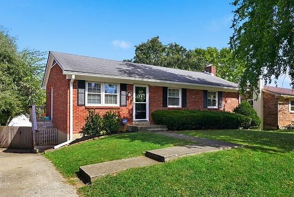 4th image of 325 E Tiverton Way