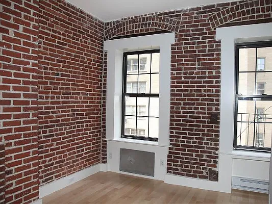 Rented by Issembert Companies | media 27