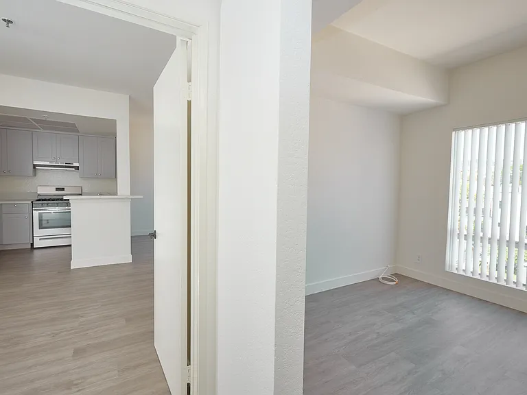 1210 North Cherokee Ave. — Photo 24