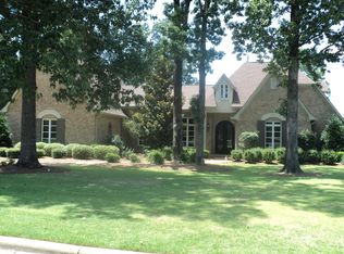 1527 Columbine Dr, Tupelo, MS 38801