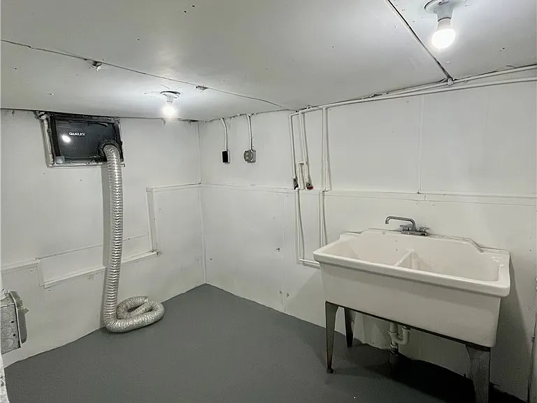 721 Polk Ave — Photo 31