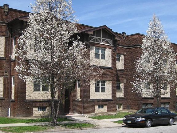 2nd image of 10707 Detroit Ave
