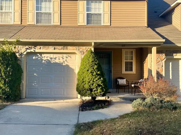 102 Lamplighter Ct, Marlton, NJ 08053