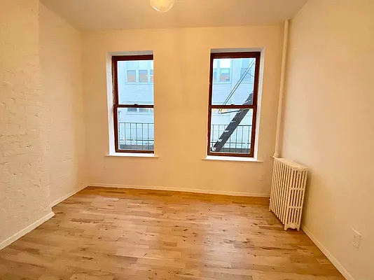 Rented by J PRESTON AND ASSOCIATES INC | media 8