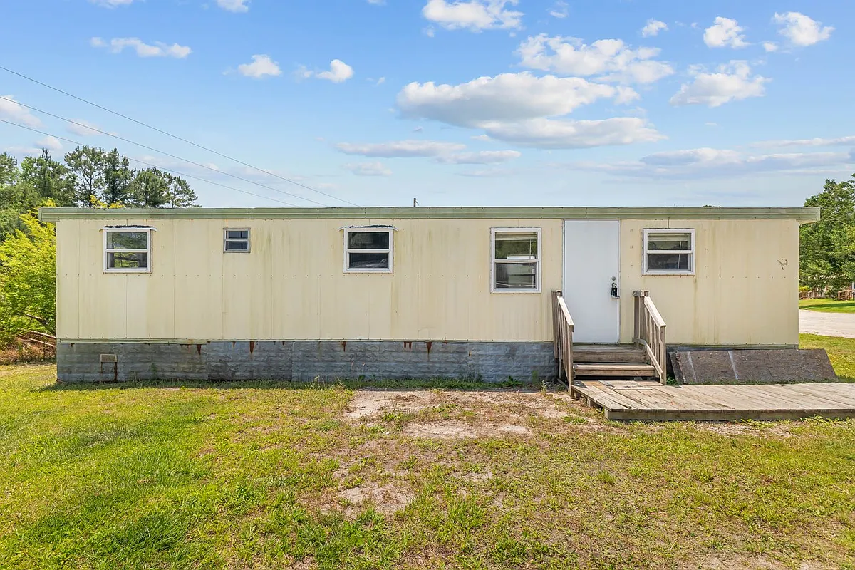 Building Photo - 1134 Old Maplehurst Rd