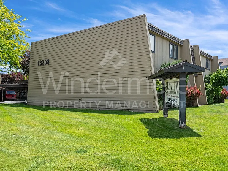 13208 E Skyview Ave — Photo 5
