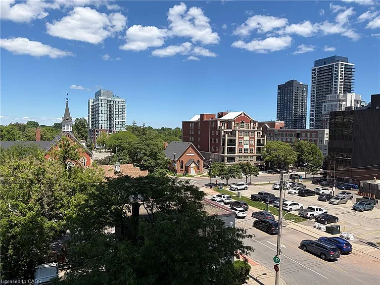 2007 James St #403 — Photo 12