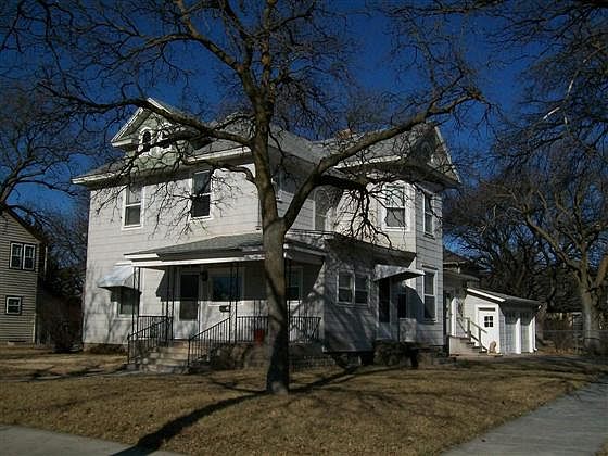 1st image of 1602 Park Ave