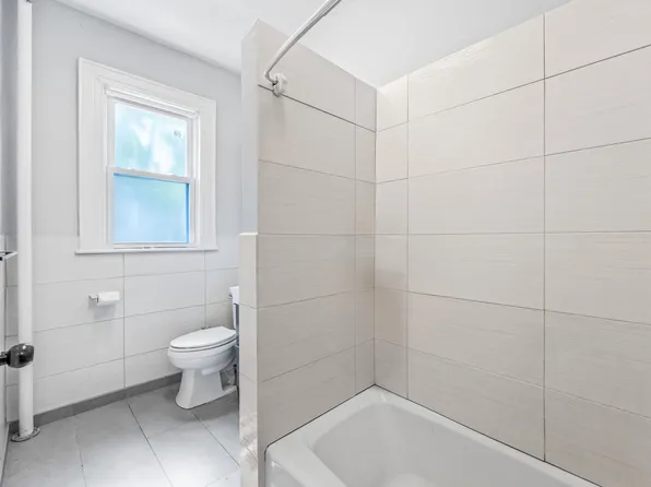 2053 East 16th Street image 7 of 17