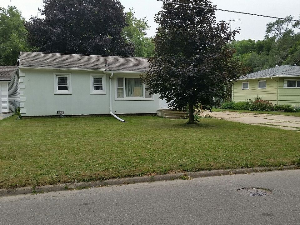 2nd image of 1245 Garden Ave