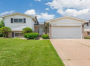 36177 Waltham Dr, Sterling Heights, MI 48310